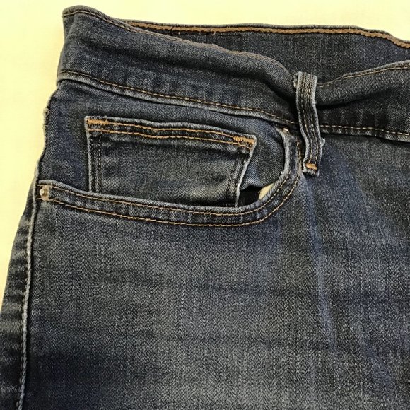 LEVI'S Slimming Skinny Cut off Denim Shorts - Picture 4 of 7